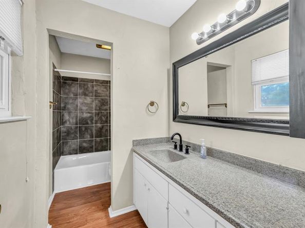 696  Harbor Drive N, Azle Texas 76020