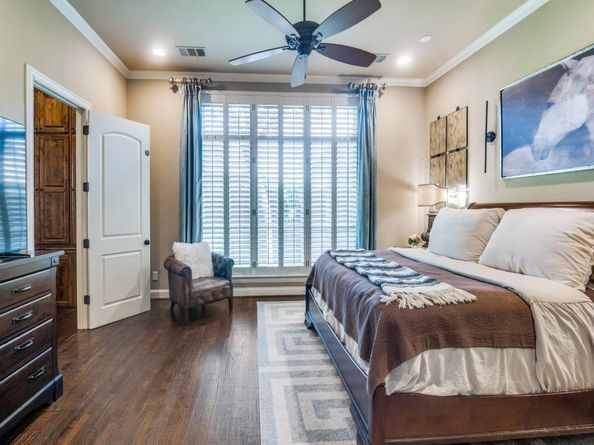 656  Clearwater Drive , Irving Texas 75039