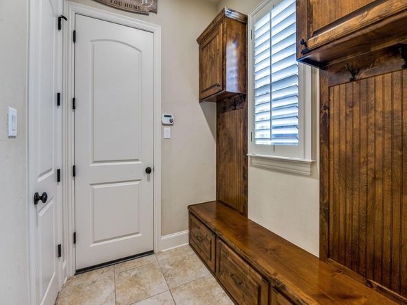 656  Clearwater Drive , Irving Texas 75039