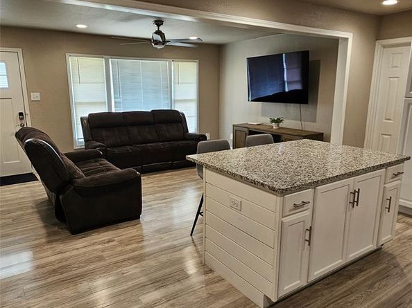 802  Brown Trail , Bedford Texas 76022