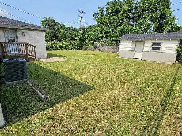 802  Brown Trail , Bedford Texas 76022