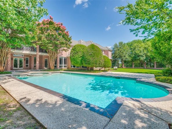 5825  Forest Highlands Drive , Fort Worth Texas 76132
