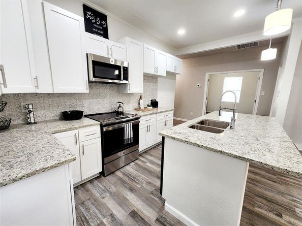 2000  May Street , Fort Worth Texas 76110