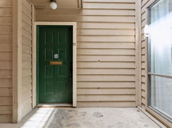 5750  Phoenix Drive  51, Dallas Texas 75231