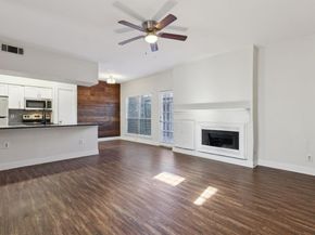 5750  Phoenix Drive  51, Dallas Texas 75231