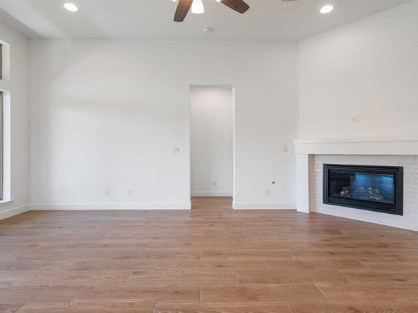 7433  Harrier Street , Fort Worth Texas 76179