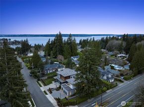 4605 108th Avenue NE, Kirkland WA 98033