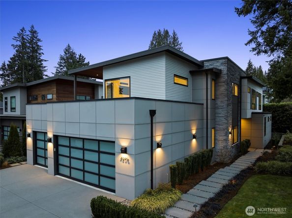 4605 108th Avenue NE, Kirkland WA 98033
