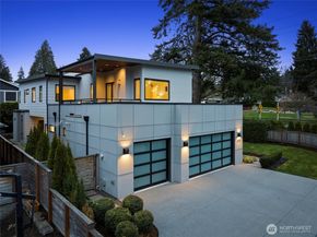 4605 108th Avenue NE, Kirkland WA 98033