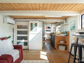 1080 W Ewing Place E1, Seattle WA 98119