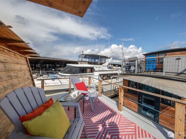 1080 W Ewing Place E1, Seattle WA 98119