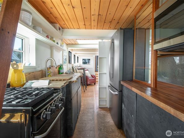 1080 W Ewing Place E1, Seattle WA 98119