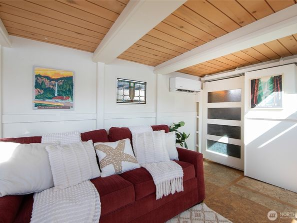 1080 W Ewing Place E1, Seattle WA 98119