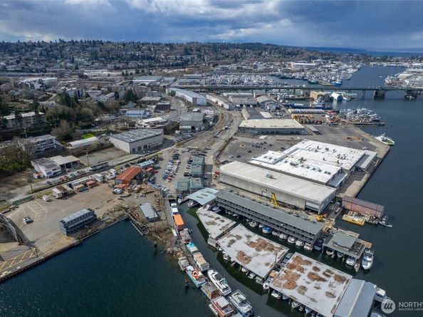 1080 W Ewing Place E1, Seattle WA 98119