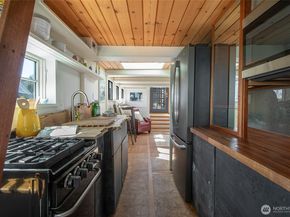 1080 W Ewing Place E1, Seattle WA 98119