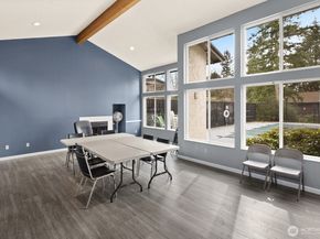 1215 SW 132nd Lane 311, Burien WA 98146