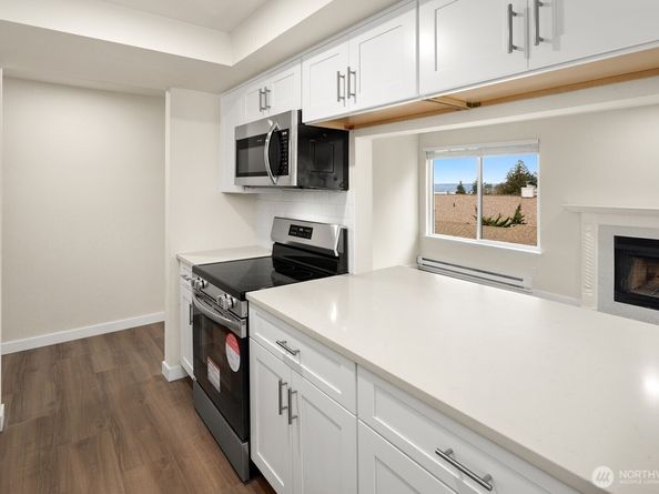 1215 SW 132nd Lane 311, Burien WA 98146