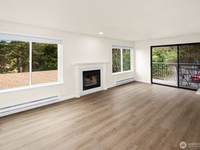 1215 SW 132nd Lane 311, Burien WA 98146
