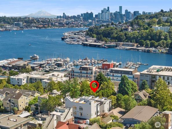 920 B N 35th Street, Seattle WA 98103