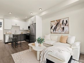 920 B N 35th Street, Seattle WA 98103