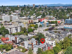 920 B N 35th Street, Seattle WA 98103