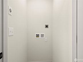 920 B N 35th Street, Seattle WA 98103