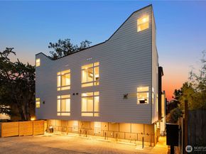 920 B N 35th Street, Seattle WA 98103