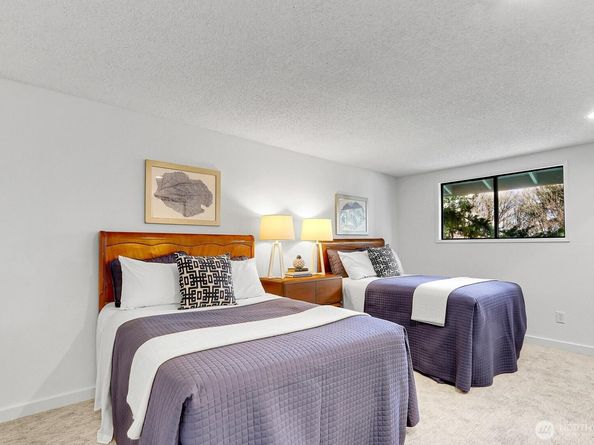 13749 97th Avenue NE, Kirkland WA 98034