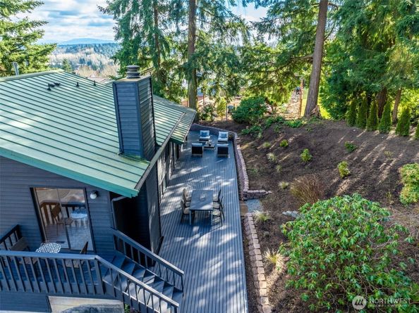 13749 97th Avenue NE, Kirkland WA 98034