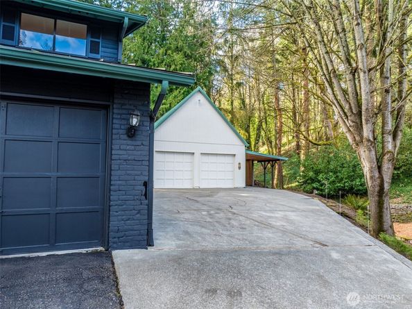 13749 97th Avenue NE, Kirkland WA 98034