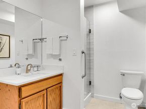 13749 97th Avenue NE, Kirkland WA 98034