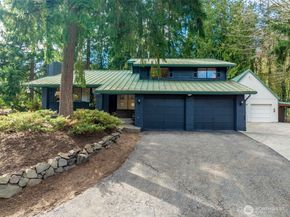 13749 97th Avenue NE, Kirkland WA 98034