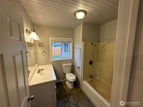 520 Butte Avenue, Pacific WA 98047