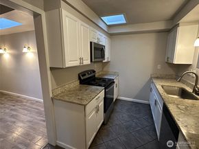 520 Butte Avenue, Pacific WA 98047