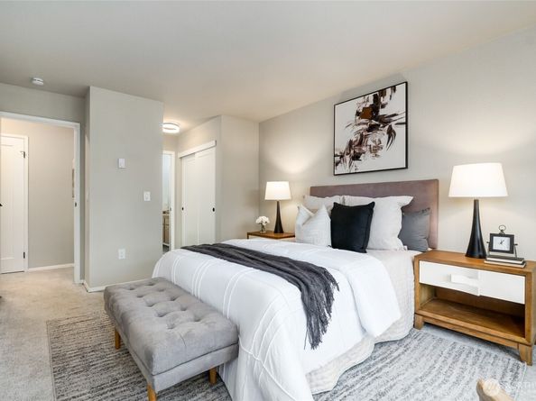 705 136th Place NE A5, Bellevue WA 98005