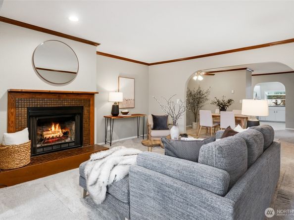 705 136th Place NE A5, Bellevue WA 98005
