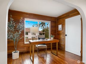 705 136th Place NE A5, Bellevue WA 98005