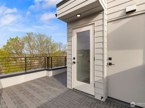 724 N 36th Street, Seattle WA 98103