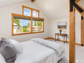 16375 NE 44th Court, Redmond WA 98052