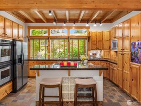 16375 NE 44th Court, Redmond WA 98052