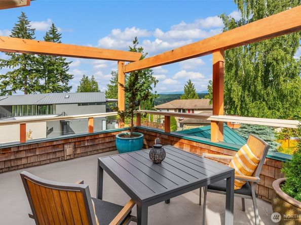 16375 NE 44th Court, Redmond WA 98052