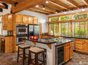 16375 NE 44th Court, Redmond WA 98052