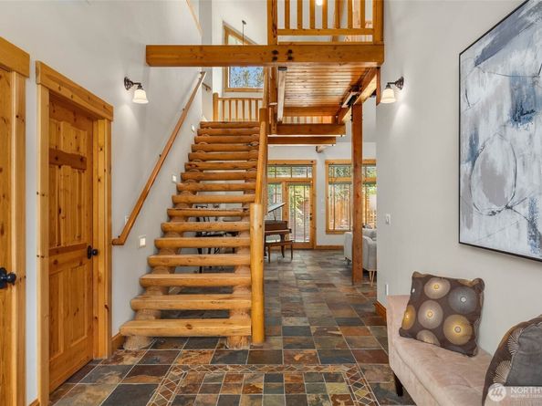 16375 NE 44th Court, Redmond WA 98052