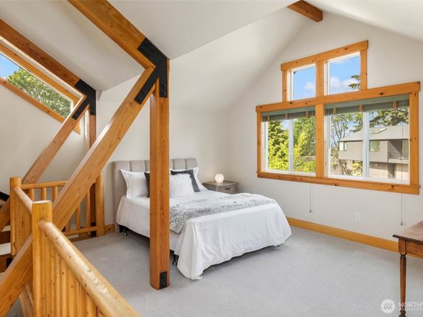 16375 NE 44th Court, Redmond WA 98052