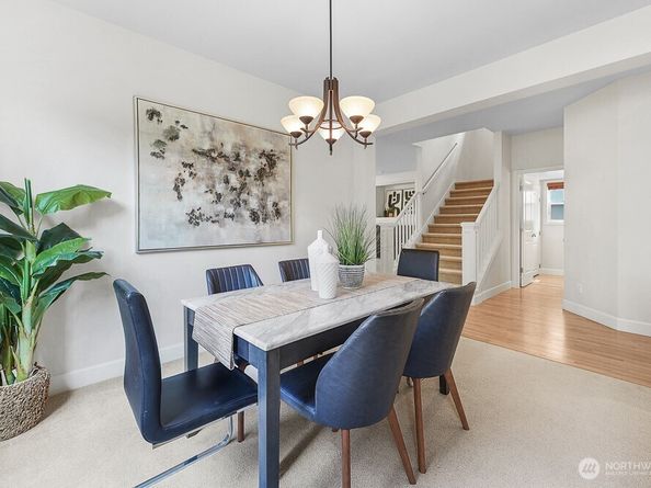 17681 NE 121st Court, Redmond WA 98052