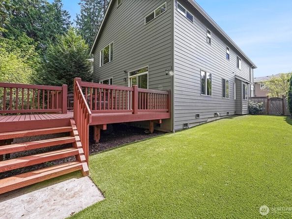 17681 NE 121st Court, Redmond WA 98052