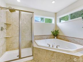 17681 NE 121st Court, Redmond WA 98052