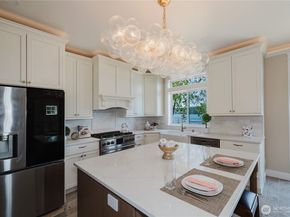 14210 Olalla Crest Lane SE, Olalla WA 98359