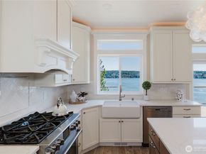 14210 Olalla Crest Lane SE, Olalla WA 98359