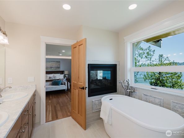 14210 Olalla Crest Lane SE, Olalla WA 98359